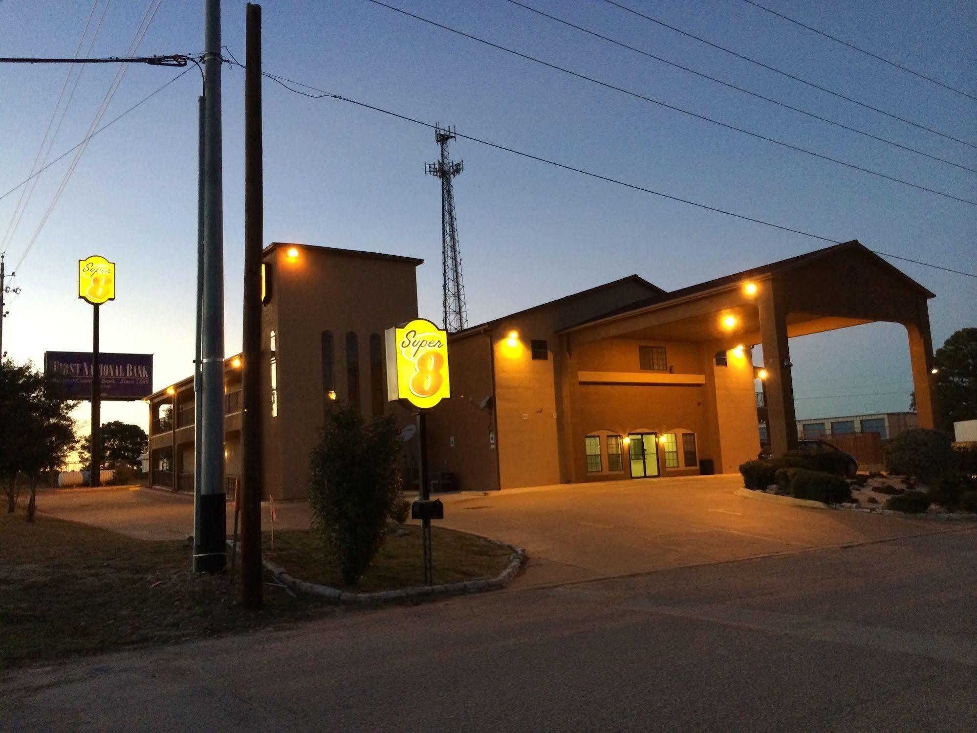 Super 8 By Wyndham Bastrop Tx Motel Dış mekan fotoğraf